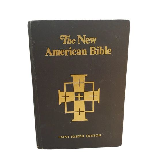 The New American Bible - Saint Joseph Edition -‎ Large Type illustrated Catholic - Picture 1 of 8